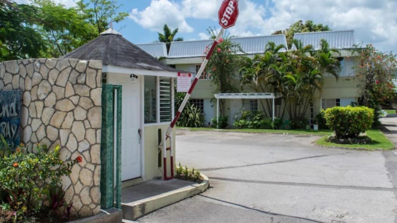 Appartamento Beryls At Seawind On The Bay , Montego Bay , Jamaica Esterno foto